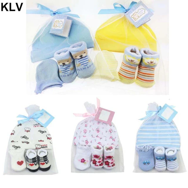 Newborn baby socks, gloves and cap 1pc