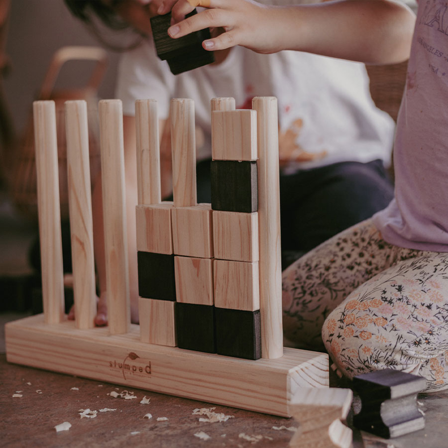 Four-In-A-Row Game - Family Edition